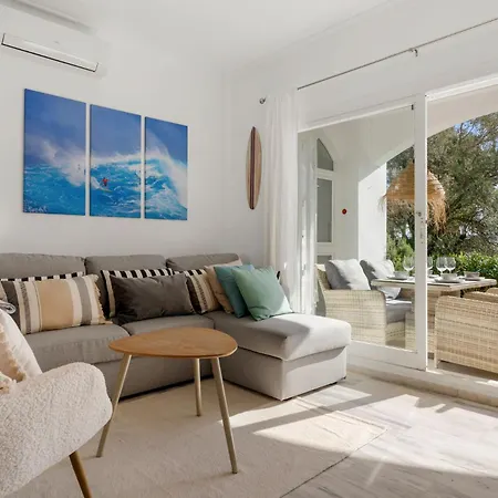 Apartment Miraflores House With Garden And Pool By Costarentals - Ref 125